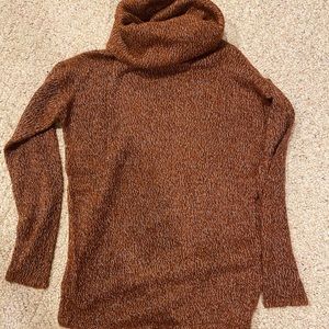 Dark orange speckled knit turtle neck